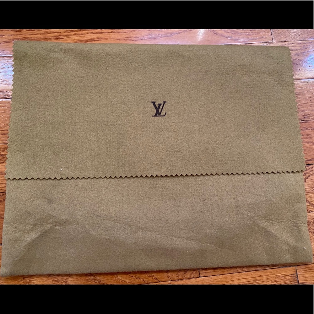Auth Louis Vuitton dust bag  M size